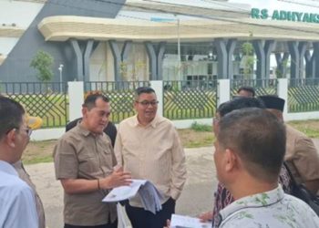 Jalan Menuju RS Adhyaksa Bakal Lebih Terang, Kemas Faried Pastikan Lampu Jalan Segera Dipasang