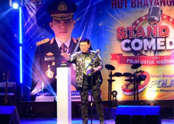 Pecah Tawa di Hari Bhayangkara! Onoy dari Tanjab Barat Sabet Juara, Lomba Stand Up Comedy Polda Jambi Diserbu Penonton