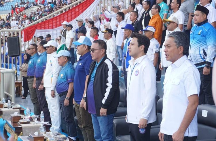 Wakil Bupati Muaro Jambi Junaidi H Mahir Hadiri Pembukaan Gubernur Jambi Cup di Stadion Swarnabhumi